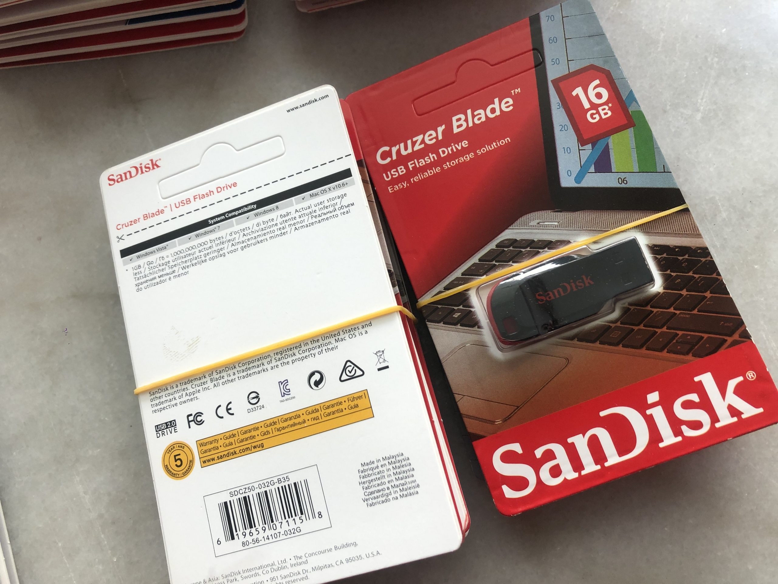 Sandisk USB flash drive , Sandisk Cruzer Blade USB 2.0