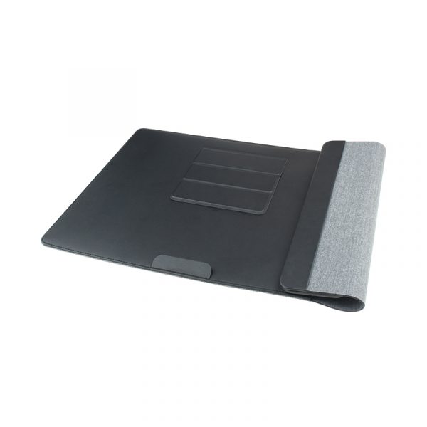 Wireless charging Macbook sleeve